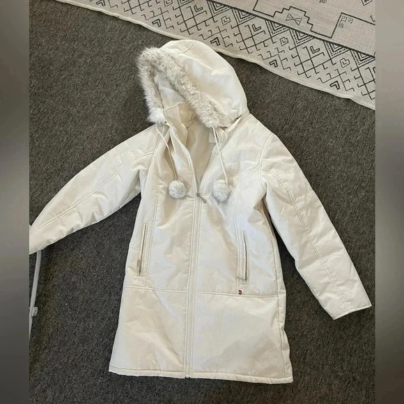 eisenegger Jackets & Blazers - Eiseneggar long white fuzzy hood winder coat size 12